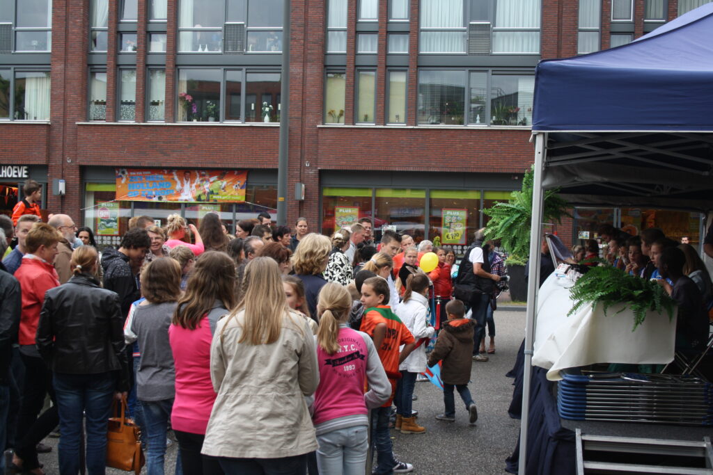 Braderie Sluitersveld/Ootmarsumsestraat
